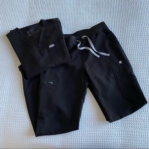 FIGS Catarina One-Pocket Scrub Top and Yola Yoga Waistband Skinny Scrub Pants